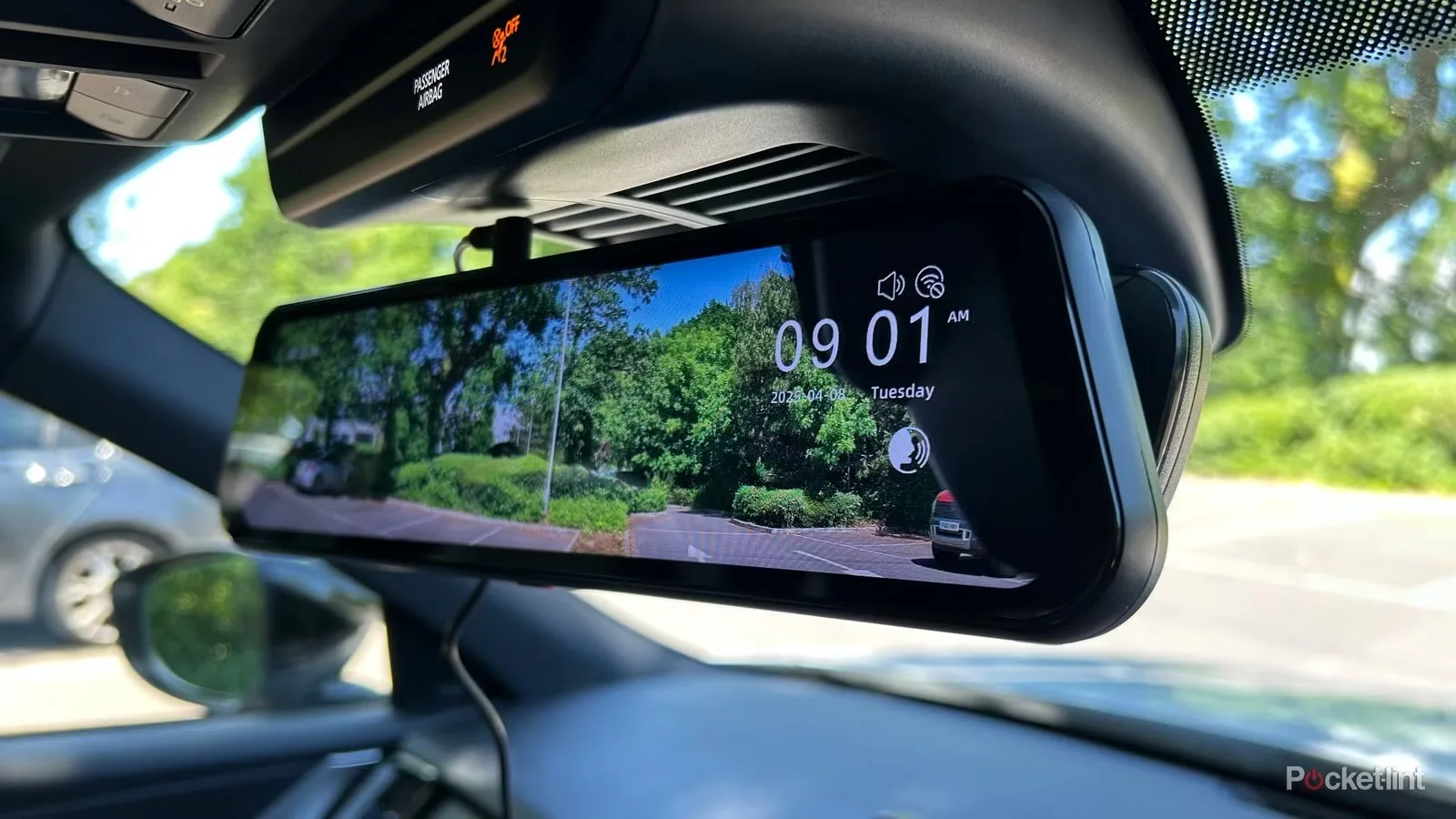Example mirror dashcam